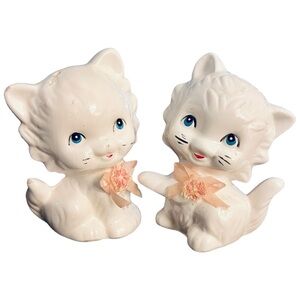 Vintage Kitty Cat Salt & Pepper Shaker Set Ceramic Off White Pink Bow Kitschy 4”